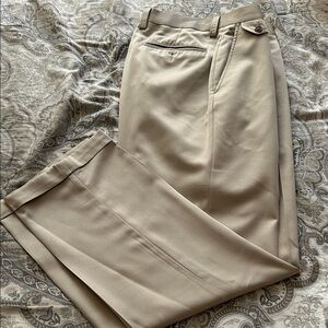 Orvis “Sporting Traditions since 1896” men’s tan slacks